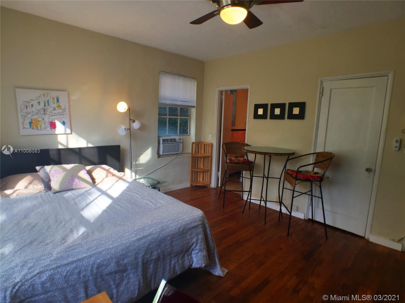 See details / 4565 sq. ft. $ 2021-04-16 0 Photo