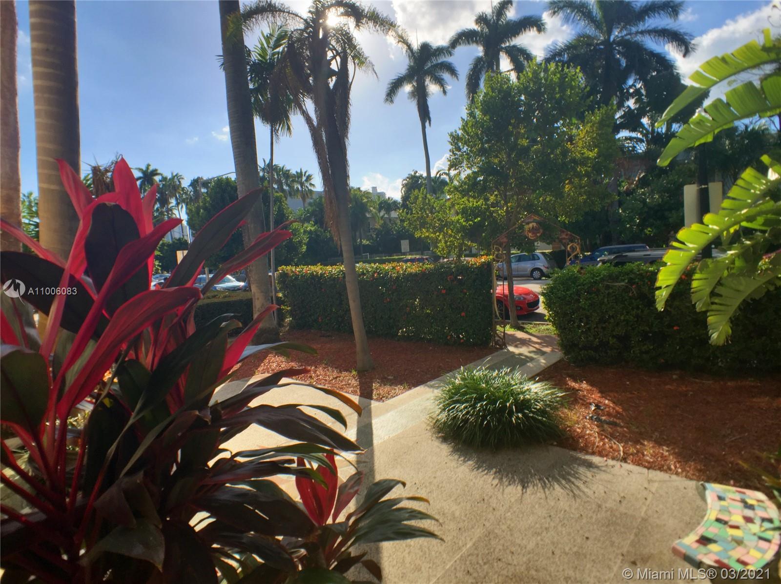 See details / 4565 sq. ft. $ 2021-04-16 0 Photo