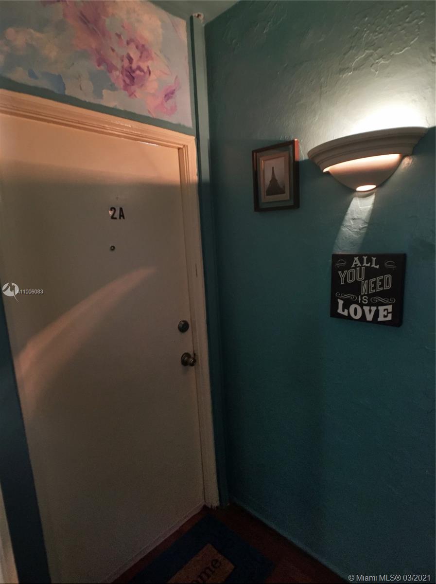 See details / 4565 sq. ft. $ 2021-04-16 0 Photo