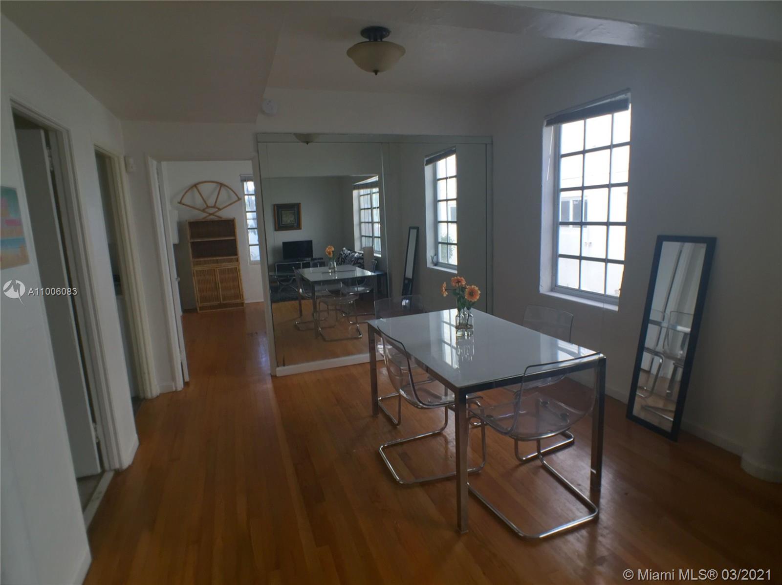 See details / 4565 sq. ft. $ 2021-04-16 0 Photo