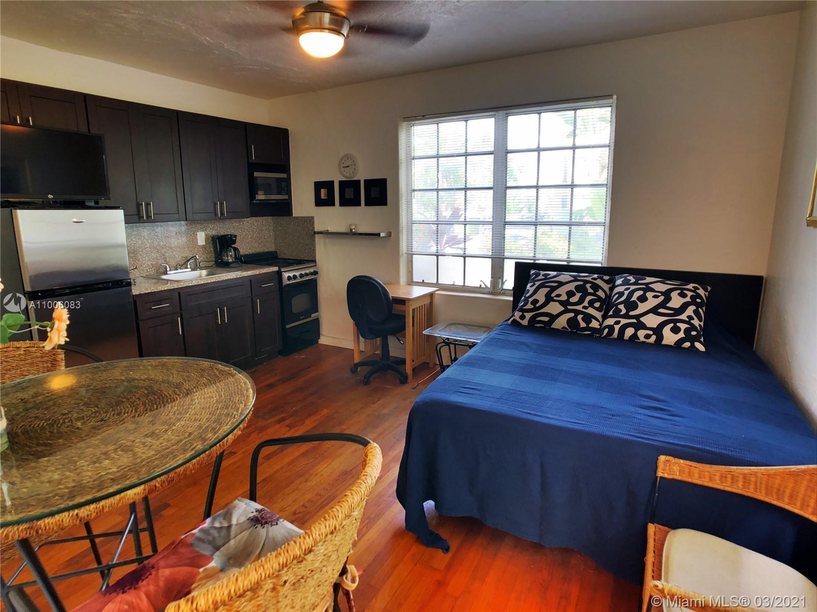 See details / 4565 sq. ft. $ 2021-04-16 0 Photo