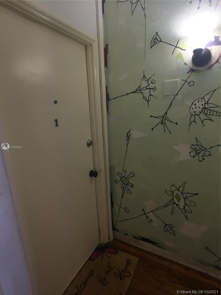 See details / 4565 sq. ft. $ 2021-04-16 0 Photo