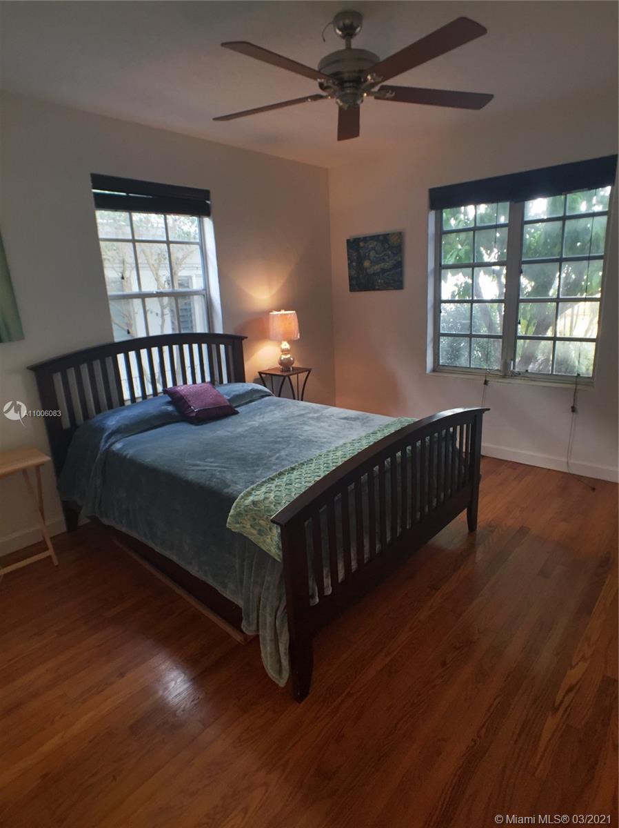 See details / 4565 sq. ft. $ 2021-04-16 0 Photo