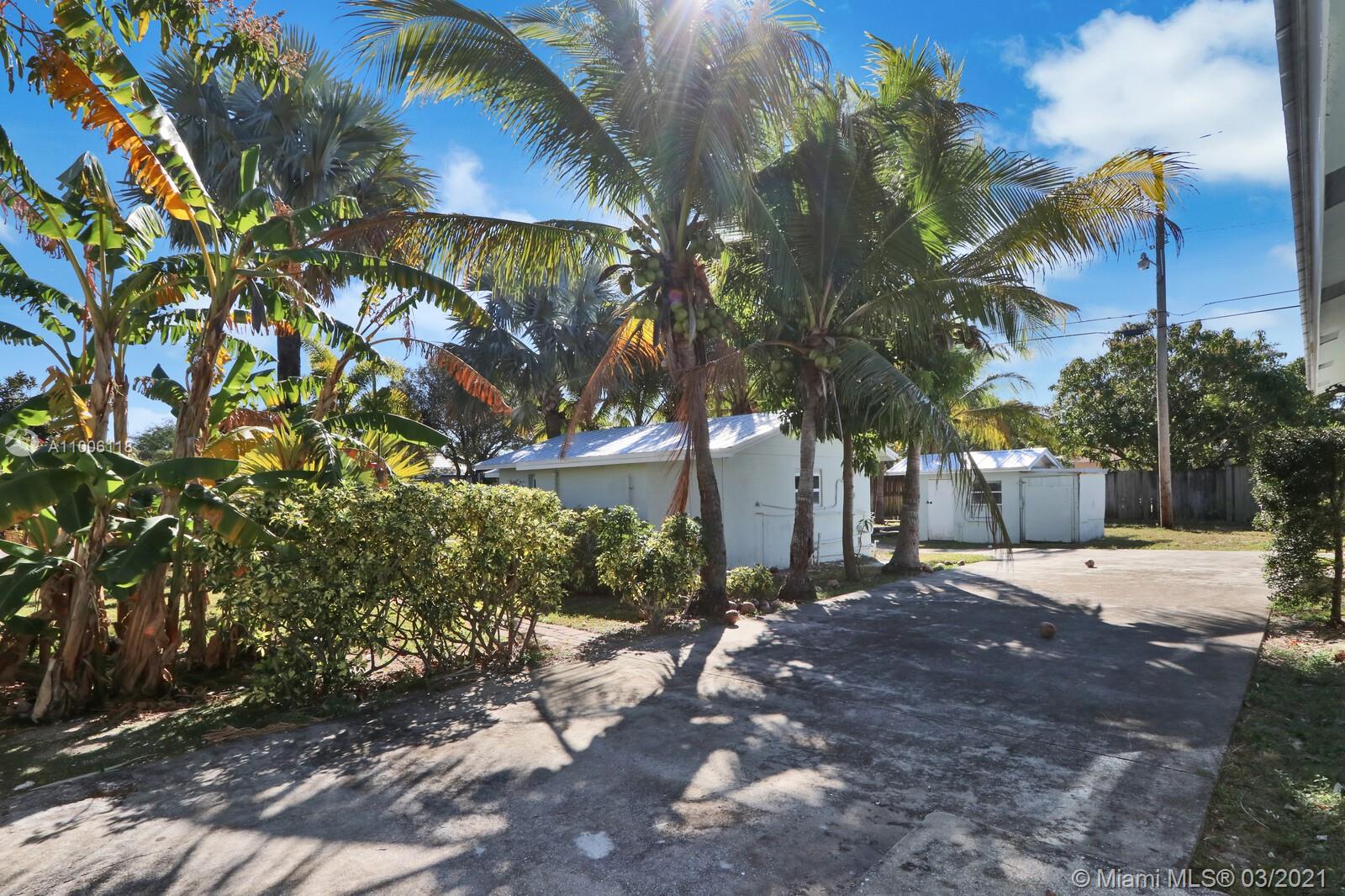 See details / 3211 sq. ft. $ 2021-03-01 0 Photo