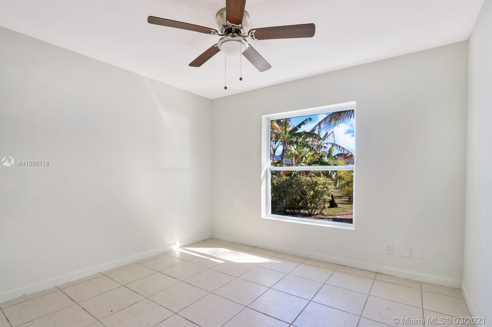See details / 3211 sq. ft. $ 2021-03-01 0 Photo