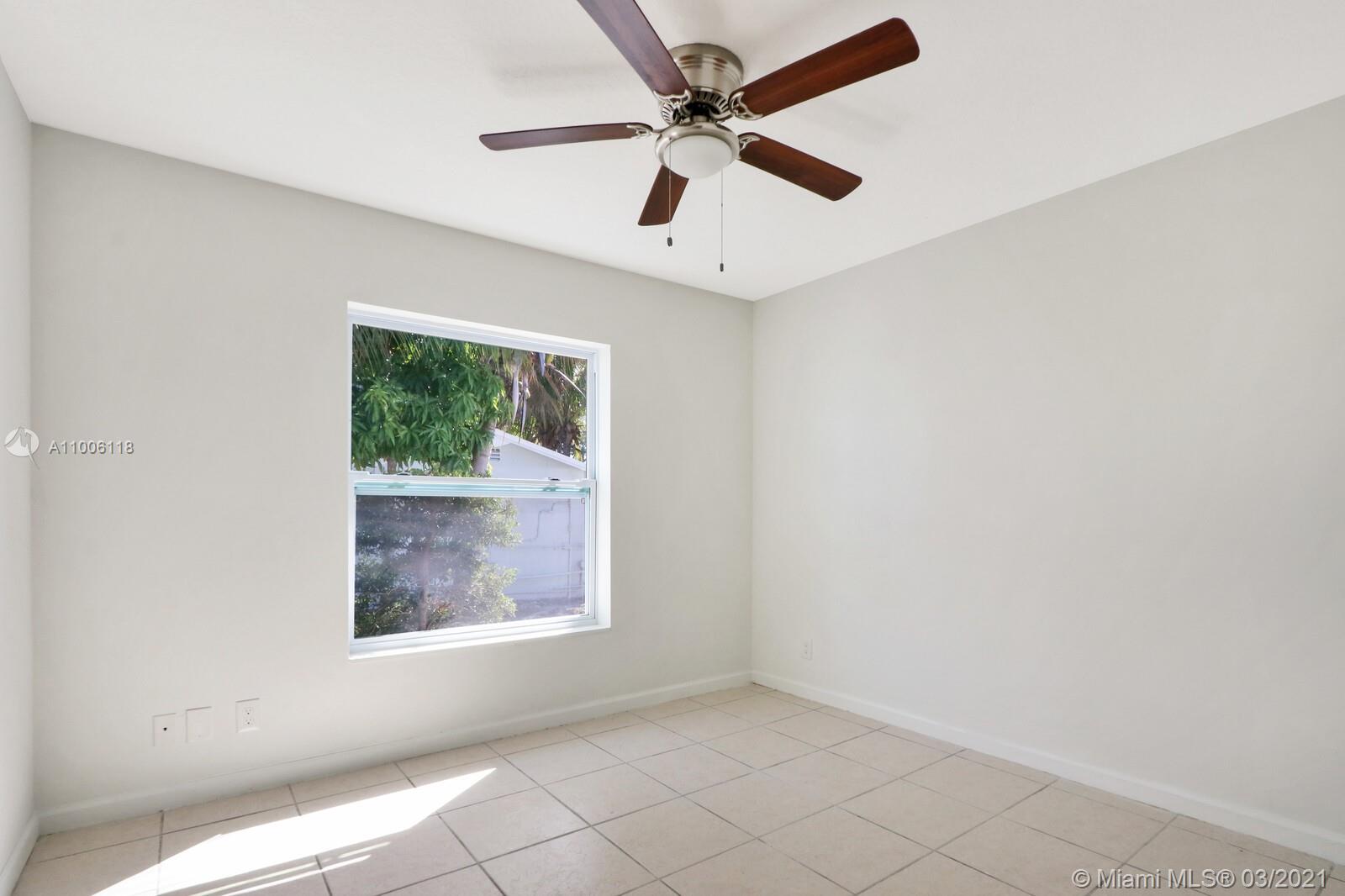 See details / 3211 sq. ft. $ 2021-03-01 0 Photo