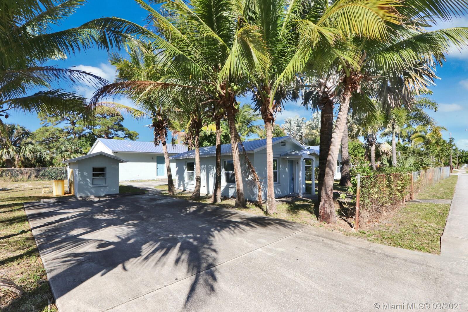 See details / 3211 sq. ft. $ 2021-03-01 0 Photo