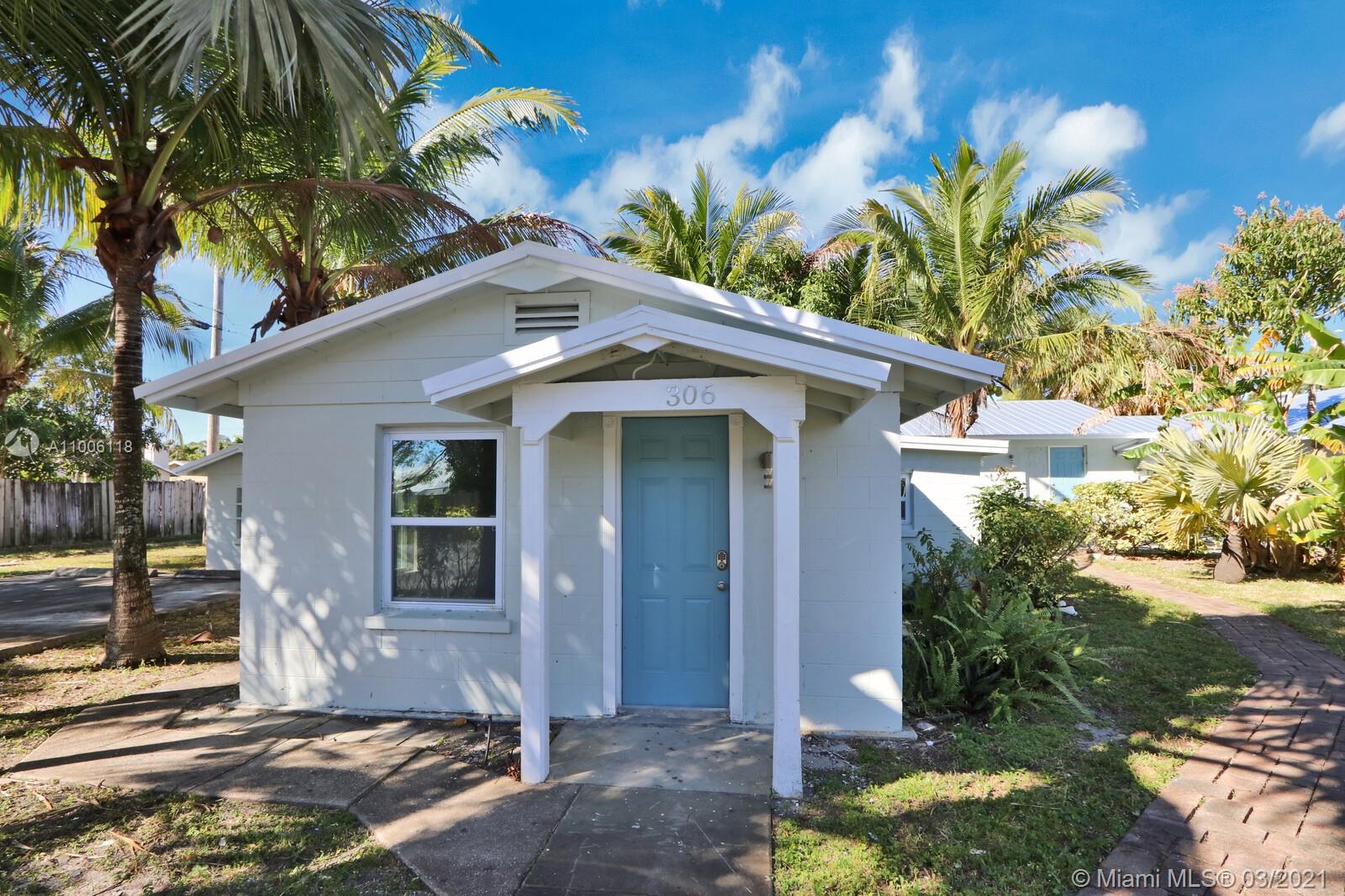 See details / 3211 sq. ft. $ 2021-03-01 0 Photo