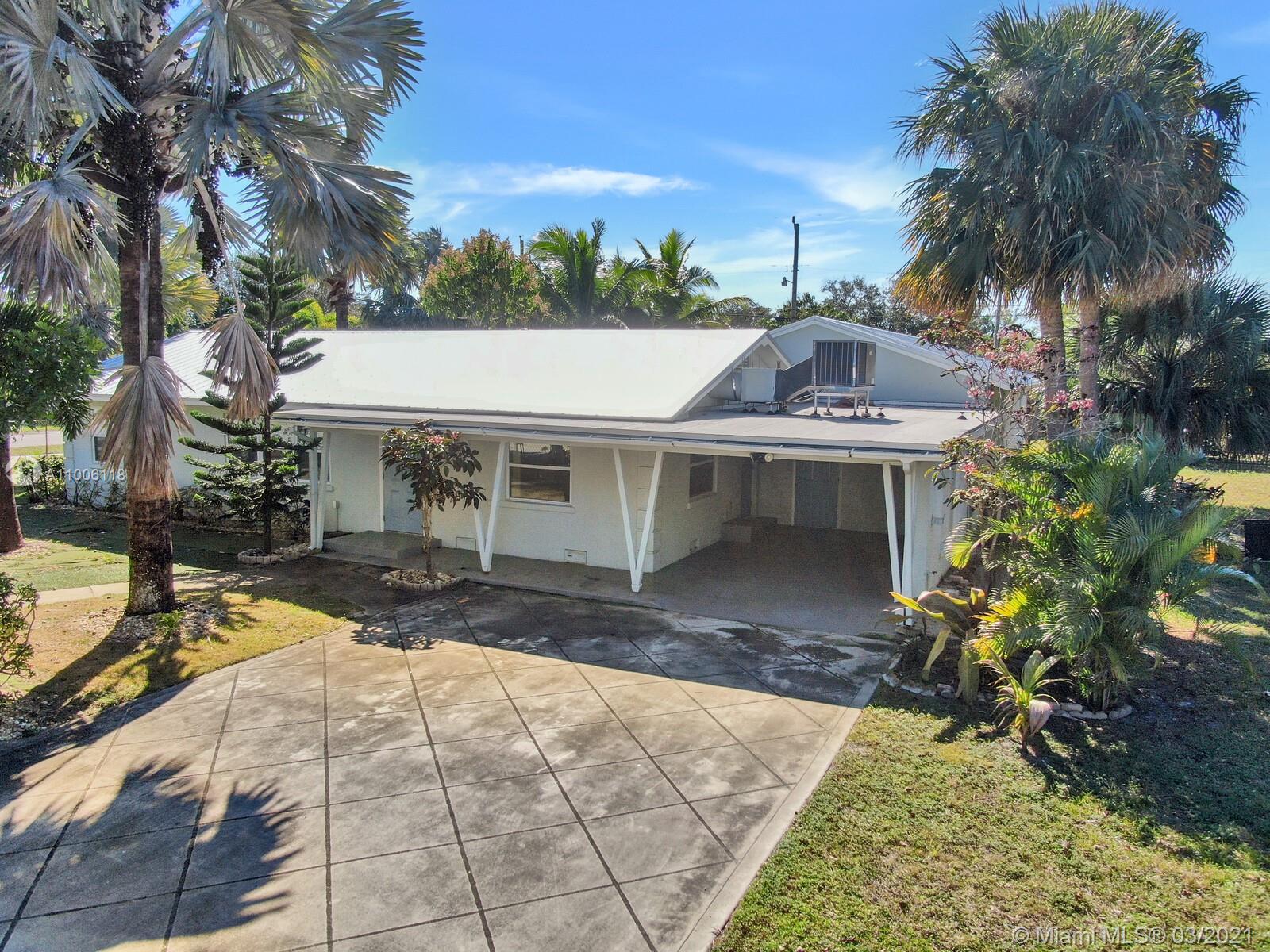 See details / 3211 sq. ft. $ 2021-03-01 0 Photo