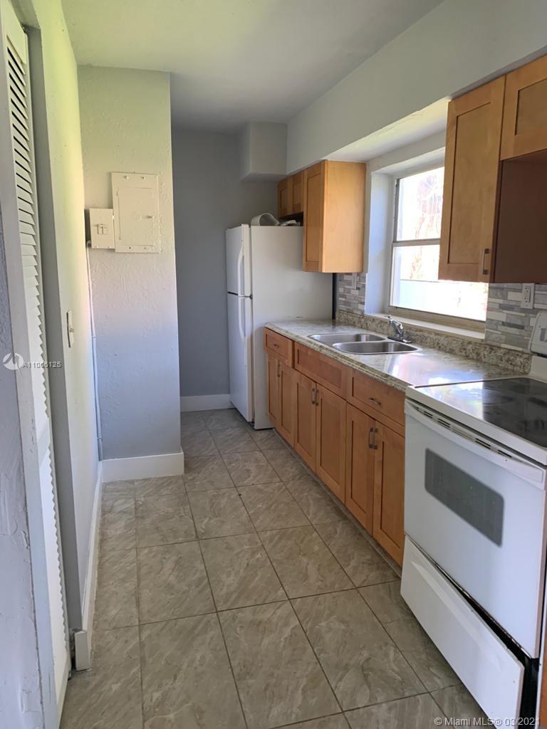 See details / 1254 sq. ft. $ 2021-03-01 0 Photo