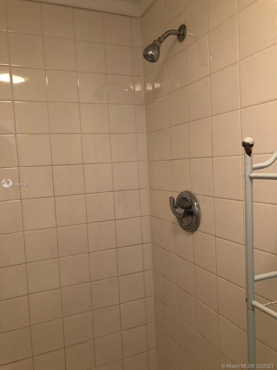 See details / 300 sq. ft. $ 2021-03-01 0 Photo