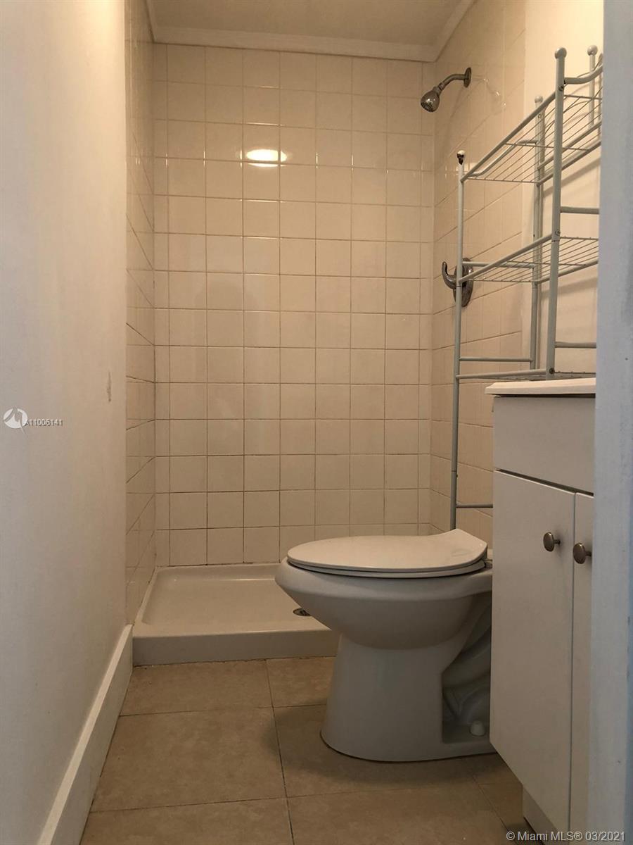 See details / 300 sq. ft. $ 2021-03-01 0 Photo