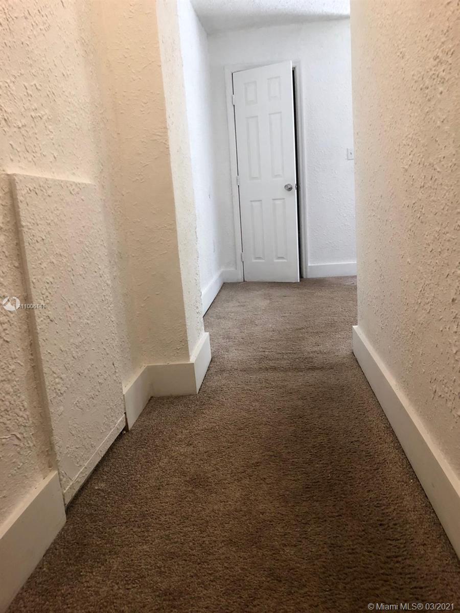 See details / 300 sq. ft. $ 2021-03-01 0 Photo