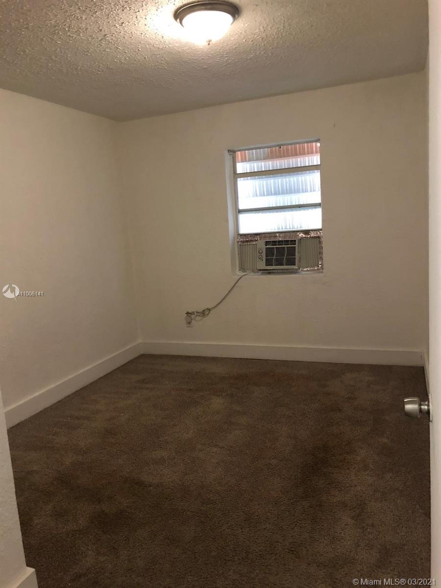 See details / 300 sq. ft. $ 2021-03-01 0 Photo