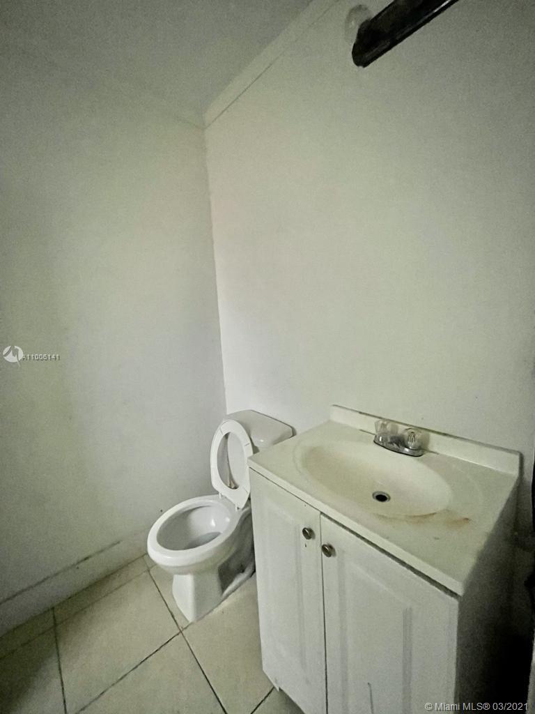 See details / 300 sq. ft. $ 2021-03-01 0 Photo