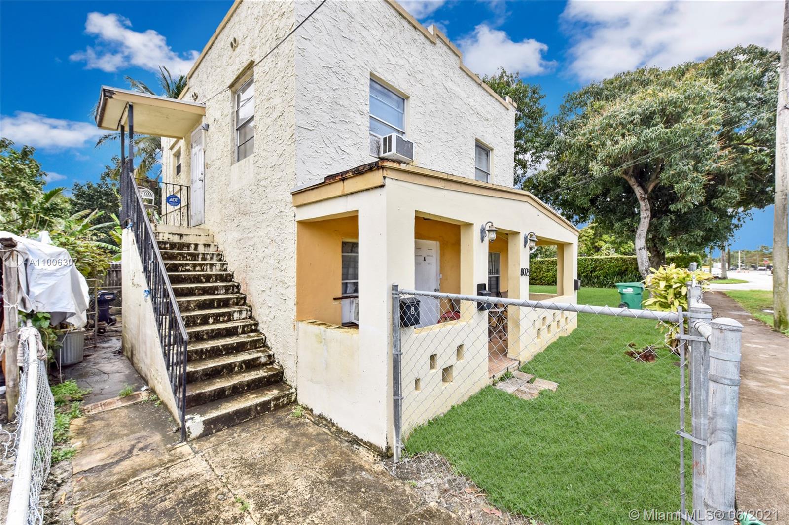 See details / 1306 sq. ft. $ 2021-03-01 0 Photo