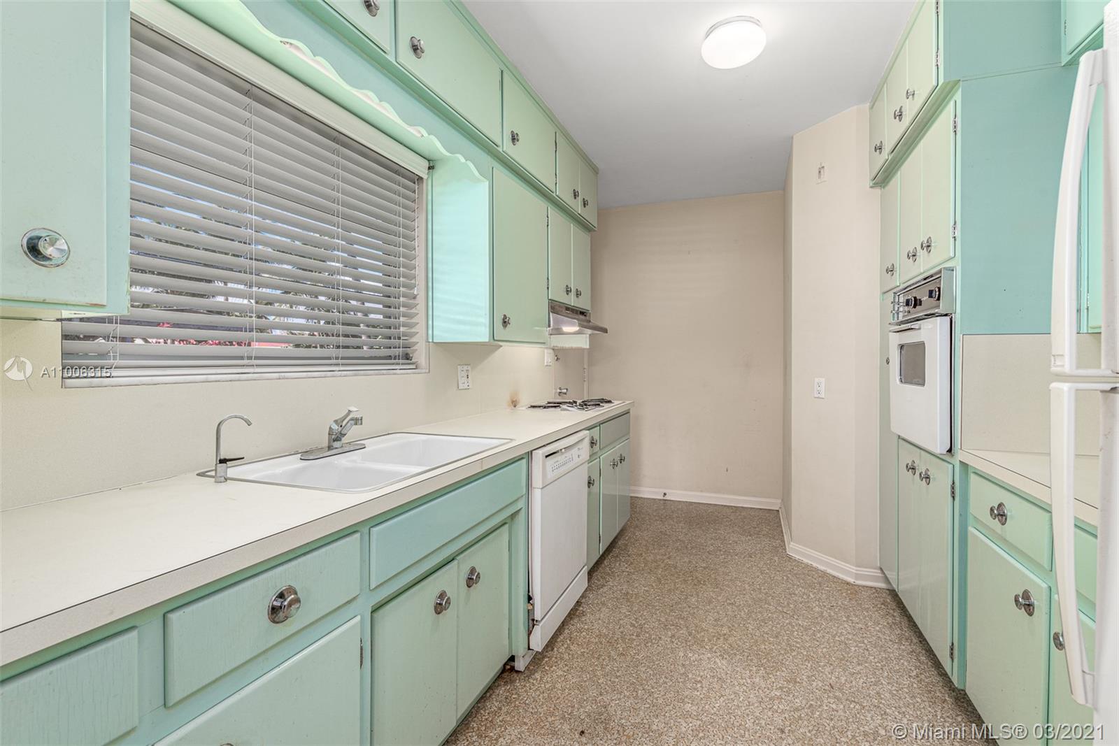 See details / 0 sq. ft. $ 2021-03-01 0 Photo
