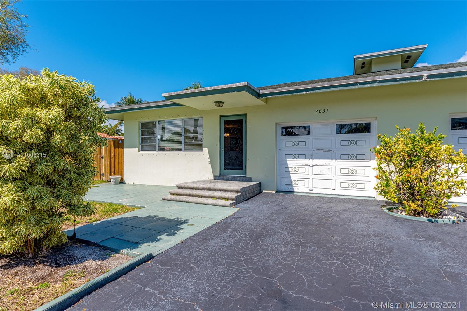 See details / 0 sq. ft. $ 2021-03-01 0 Photo