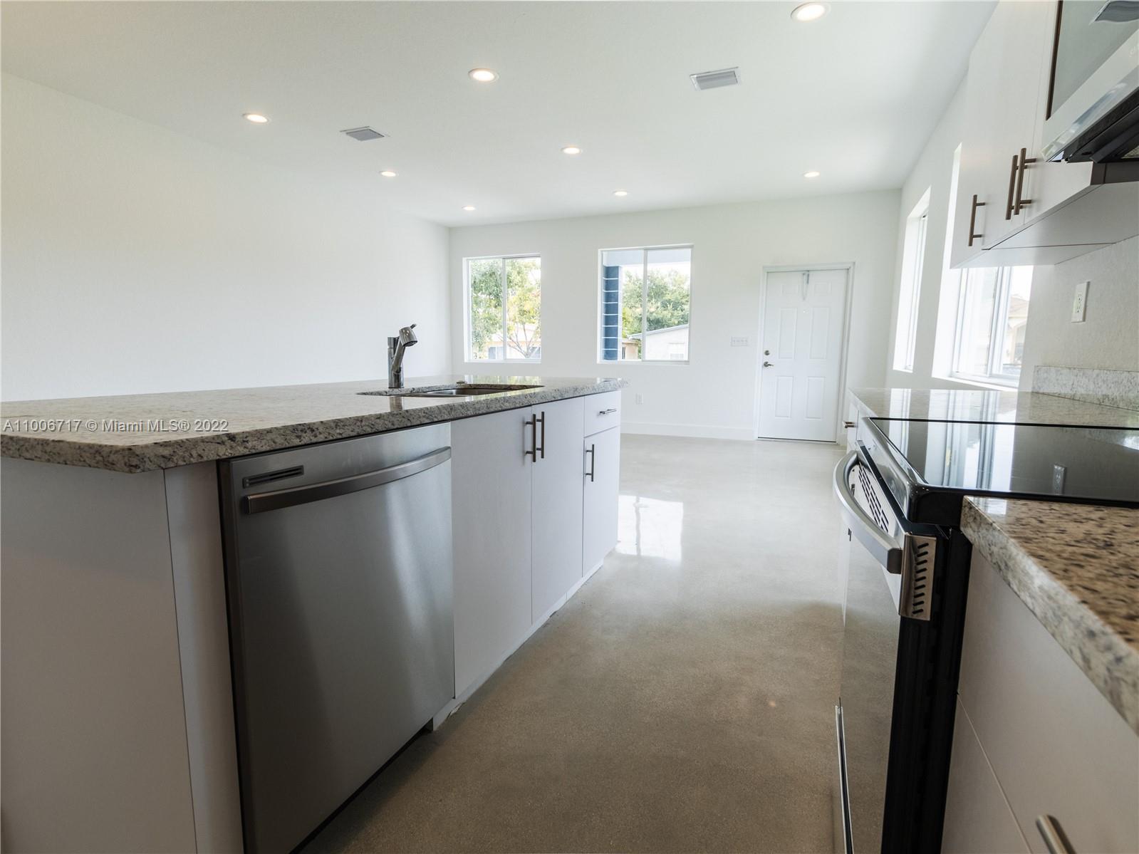 See details / sq. ft. $ 2021-03-02 0 Photo