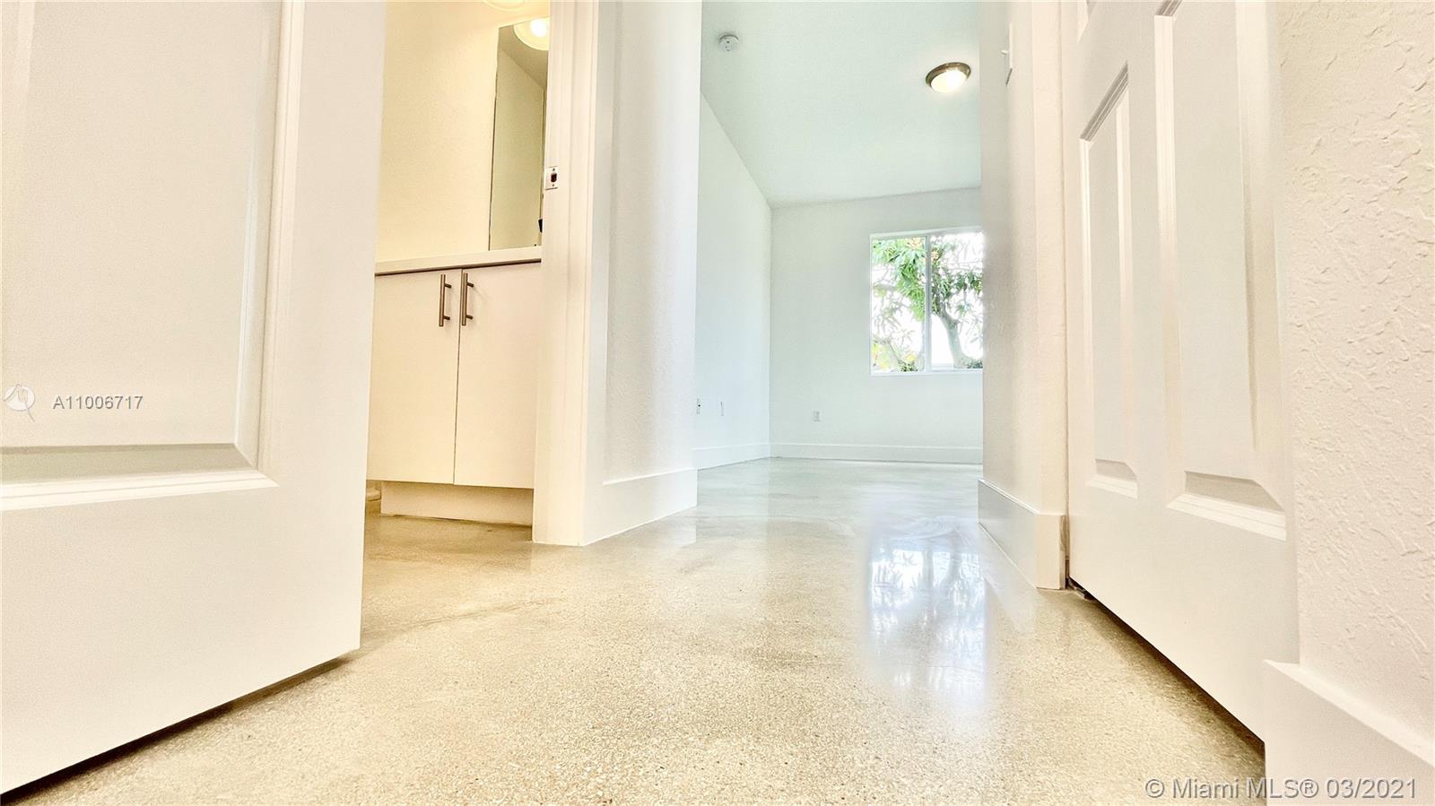 See details / sq. ft. $ 2021-03-02 0 Photo