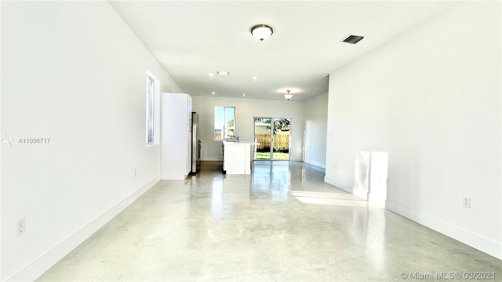 See details / sq. ft. $ 2021-03-02 0 Photo