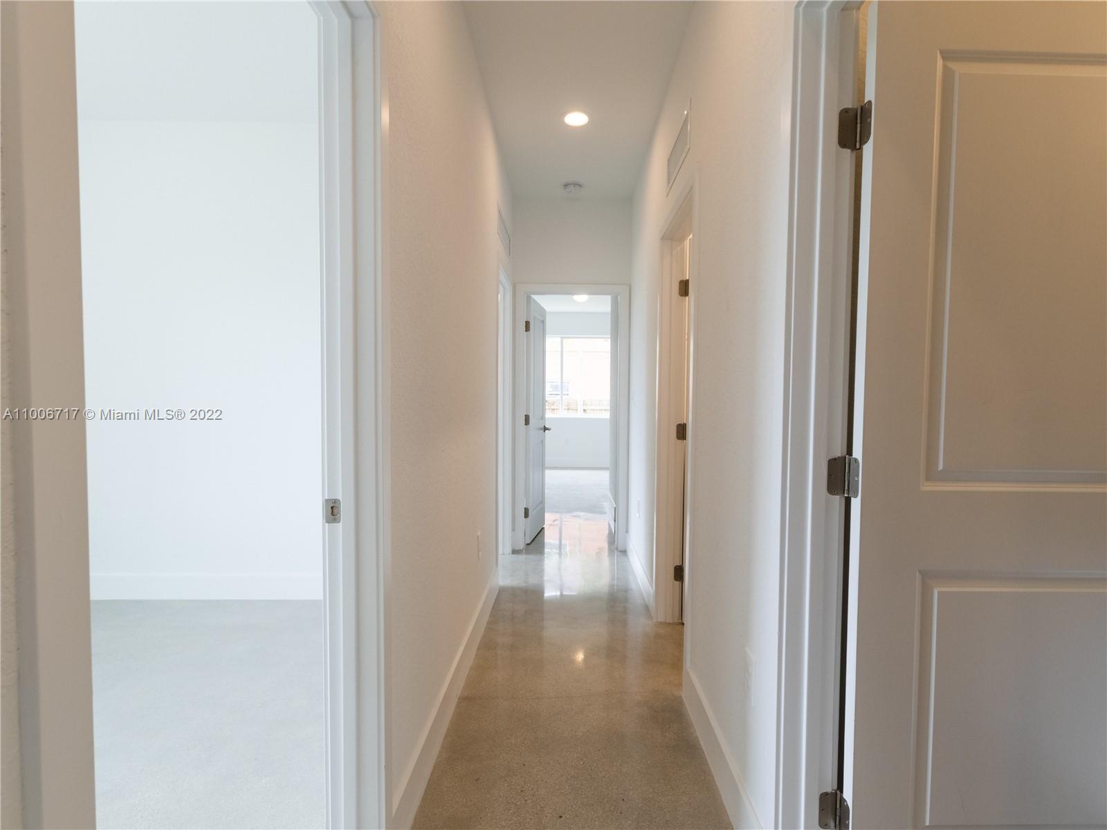 See details / sq. ft. $ 2021-03-02 0 Photo