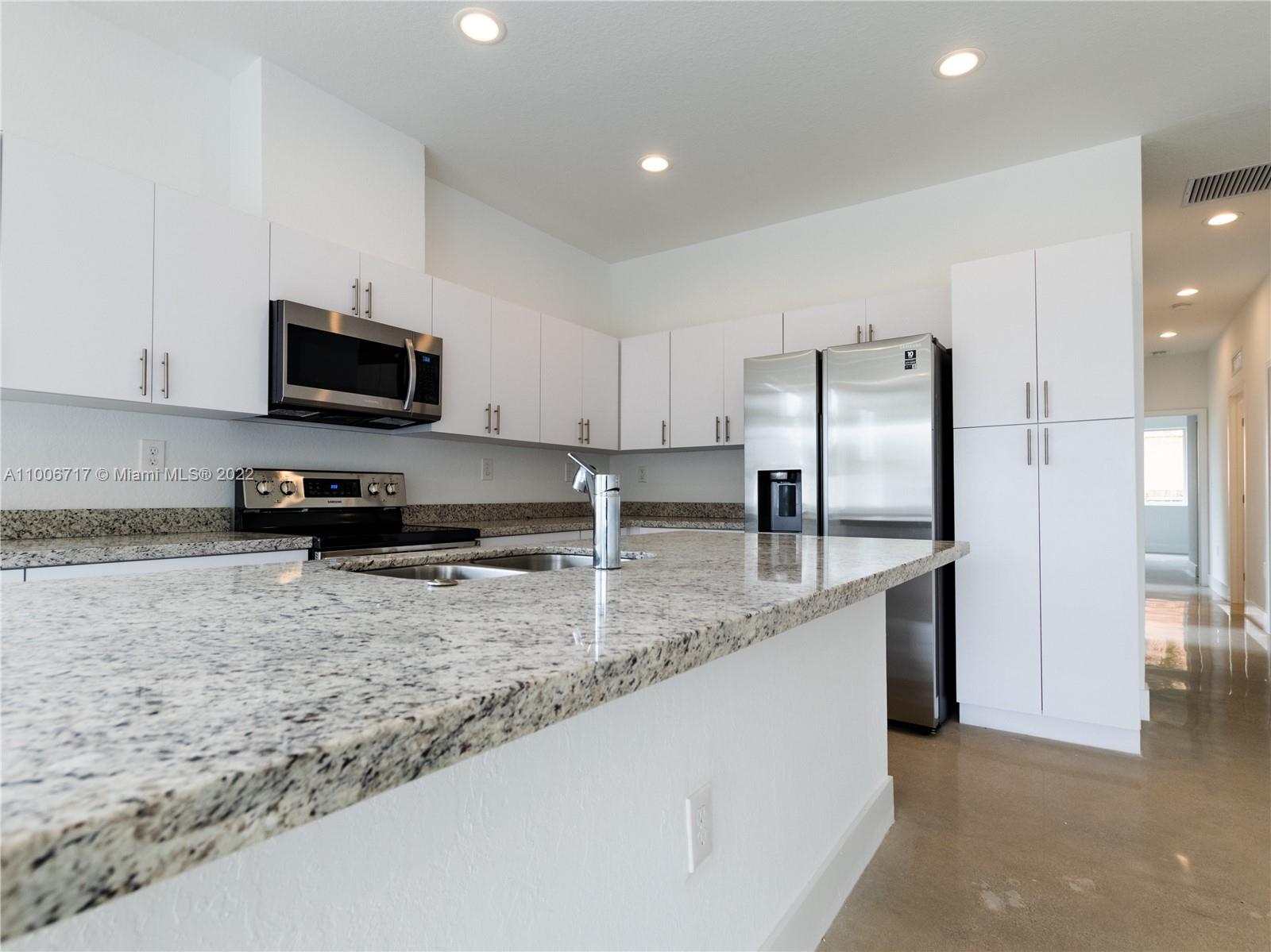See details / sq. ft. $ 2021-03-02 0 Photo