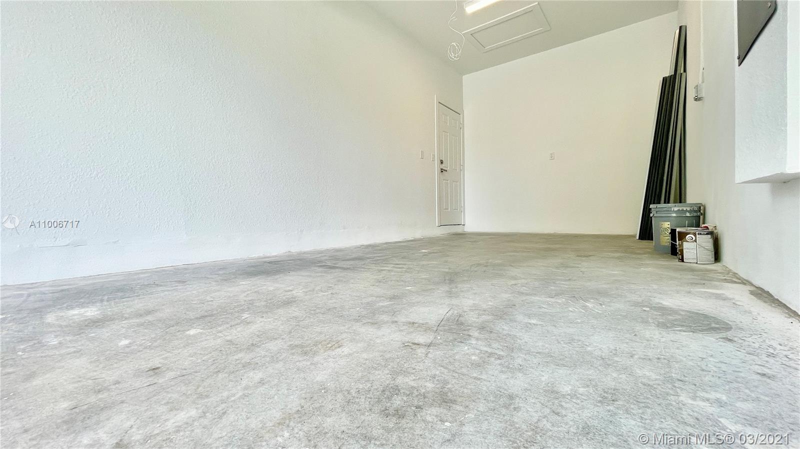 See details / sq. ft. $ 2021-03-02 0 Photo