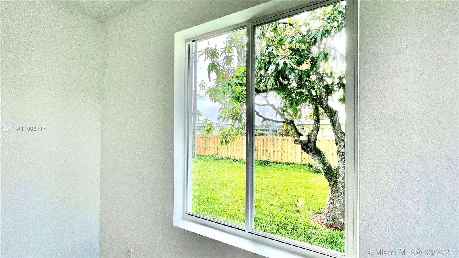 See details / sq. ft. $ 2021-03-02 0 Photo