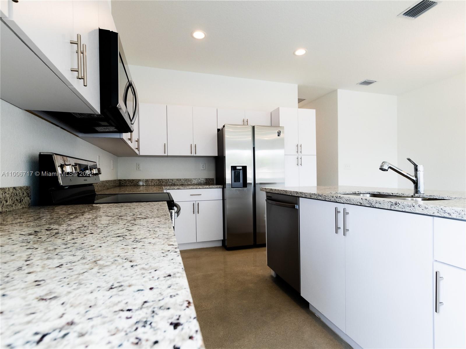 See details / sq. ft. $ 2021-03-02 0 Photo