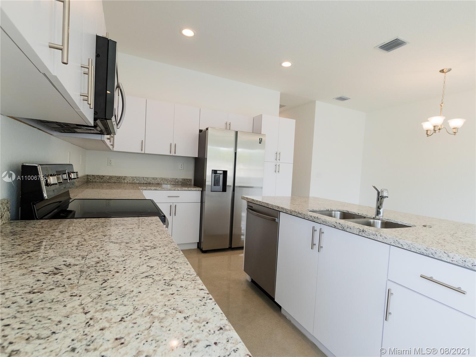 See details / sq. ft. $ 2021-03-02 0 Photo
