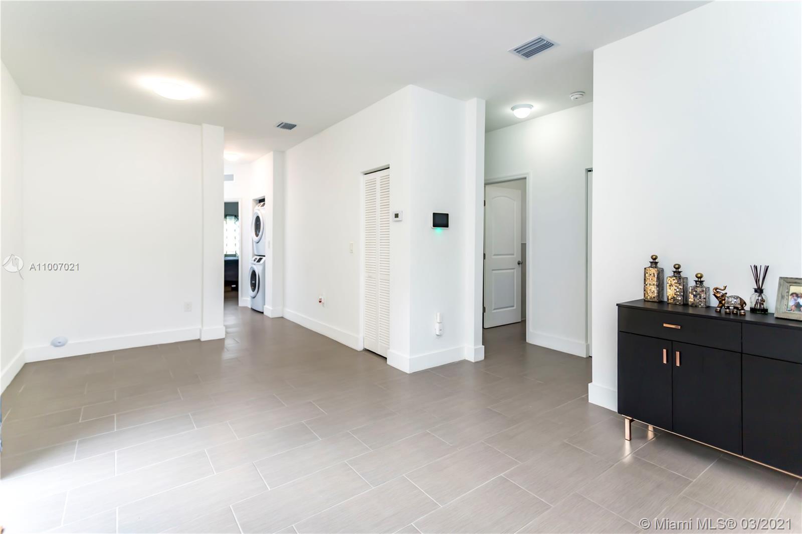 See details / 2634 sq. ft. $ 2021-03-02 0 Photo