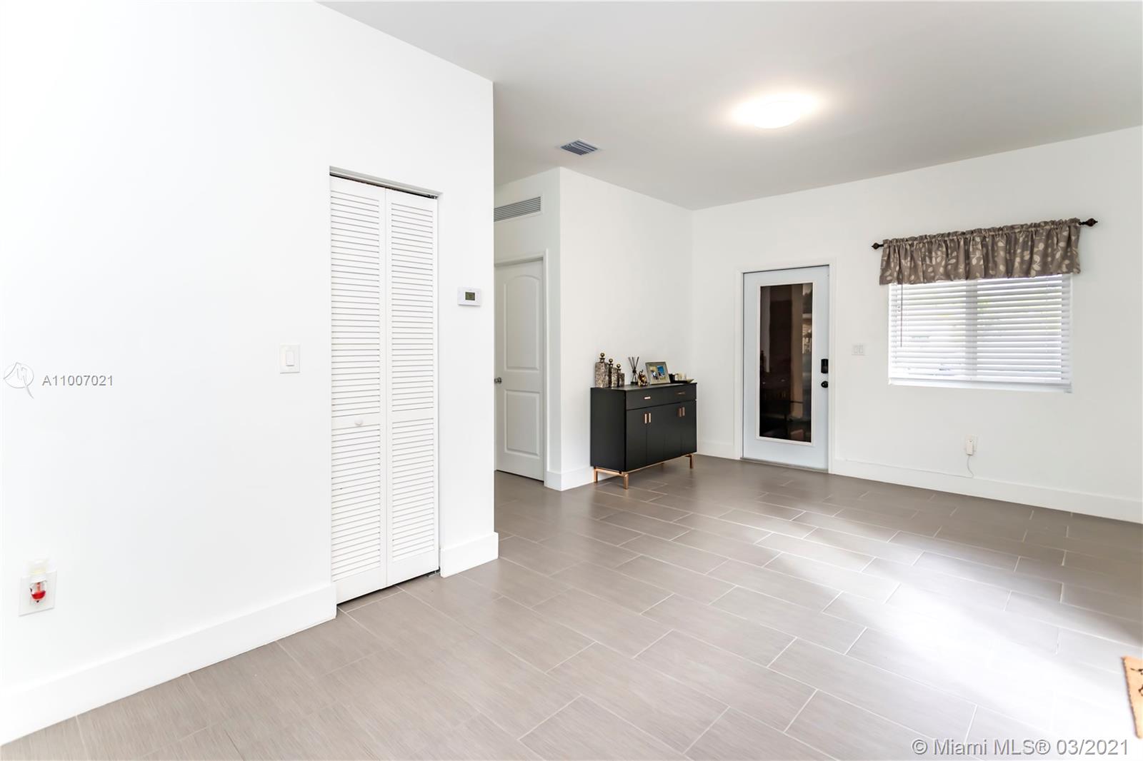 See details / 2634 sq. ft. $ 2021-03-02 0 Photo