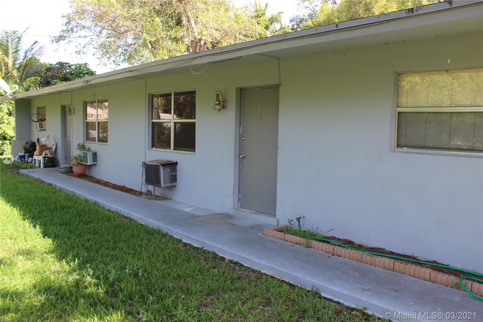 See details / 1570 sq. ft. $ 2021-03-16 0 Photo