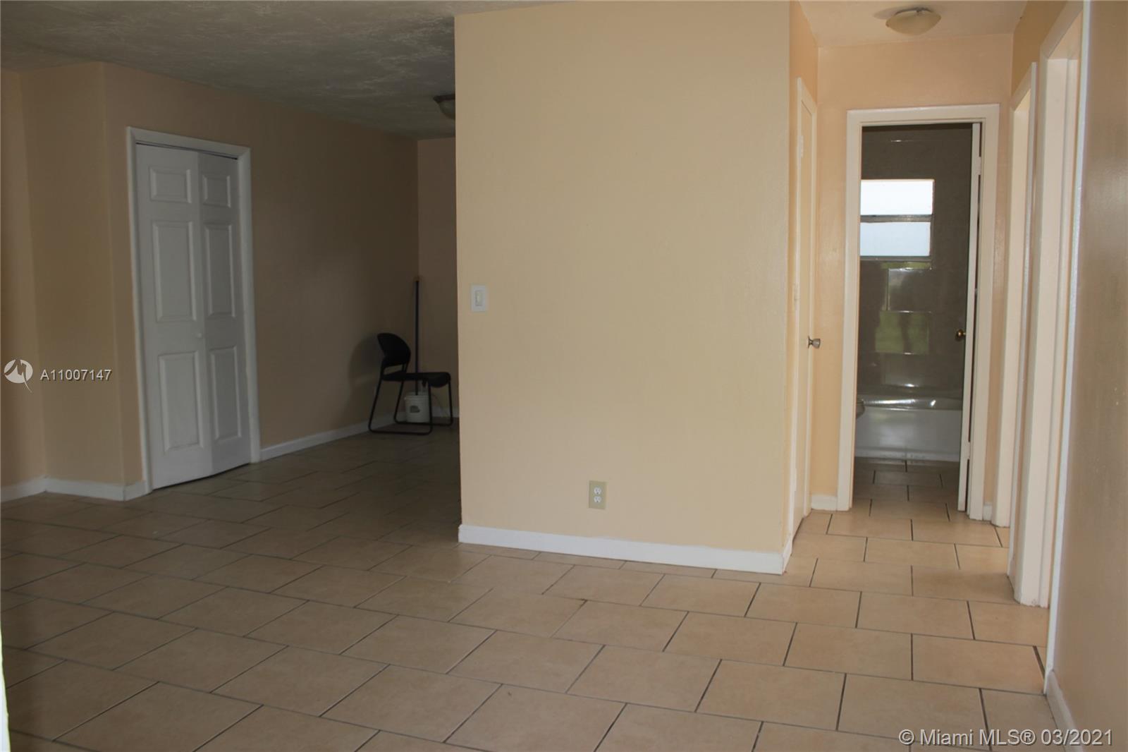 See details / 1570 sq. ft. $ 2021-03-16 0 Photo
