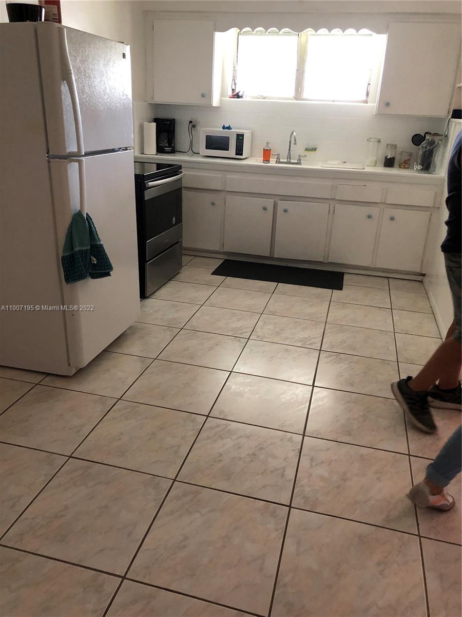 See details / 2101 sq. ft. $ 2022-04-12 0 Photo