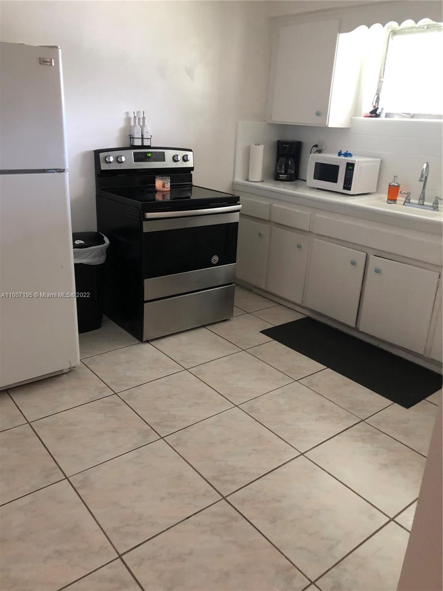 See details / 2101 sq. ft. $ 2022-04-12 0 Photo