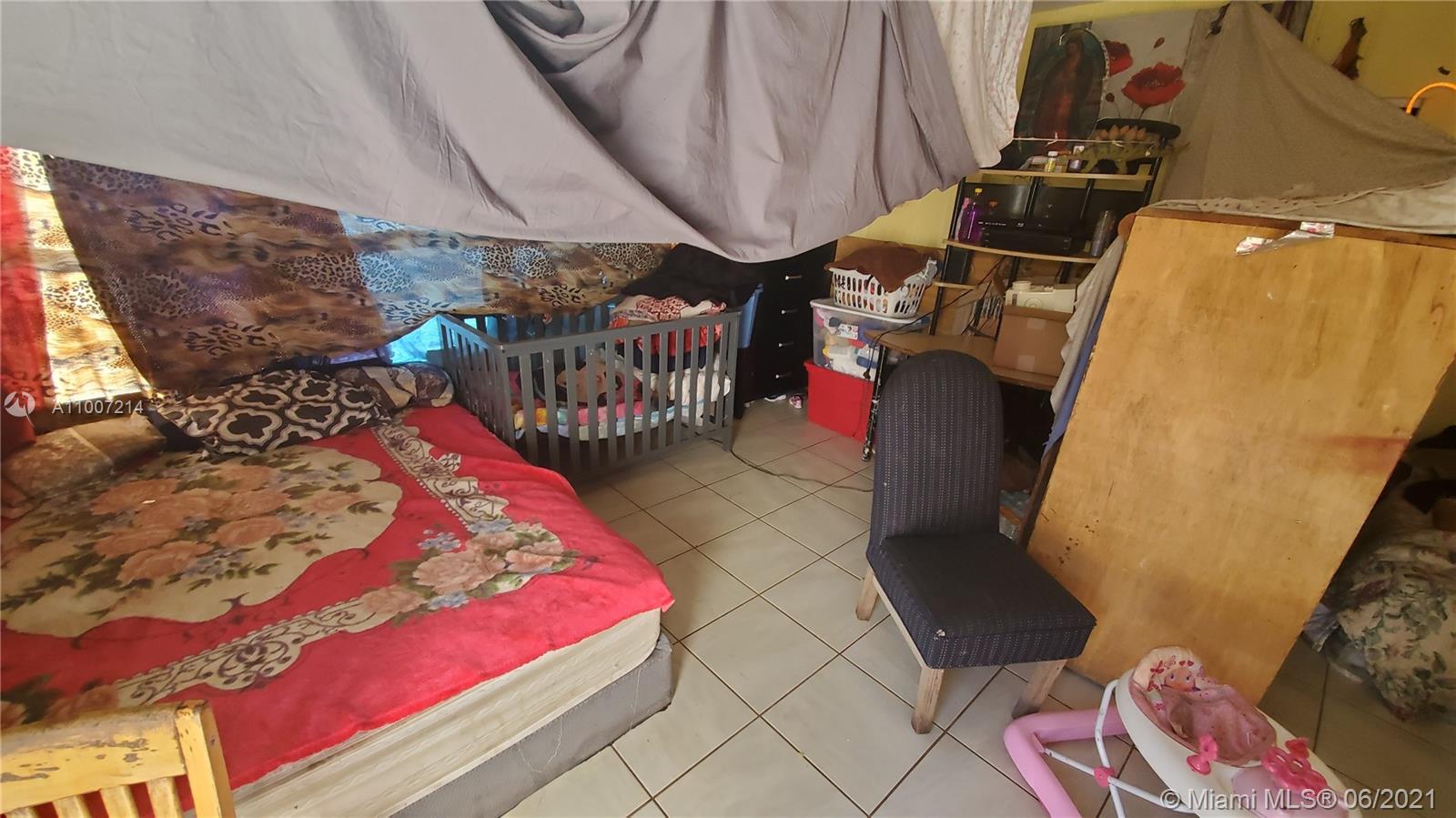 See details / 1732 sq. ft. $ 2021-03-10 0 Photo