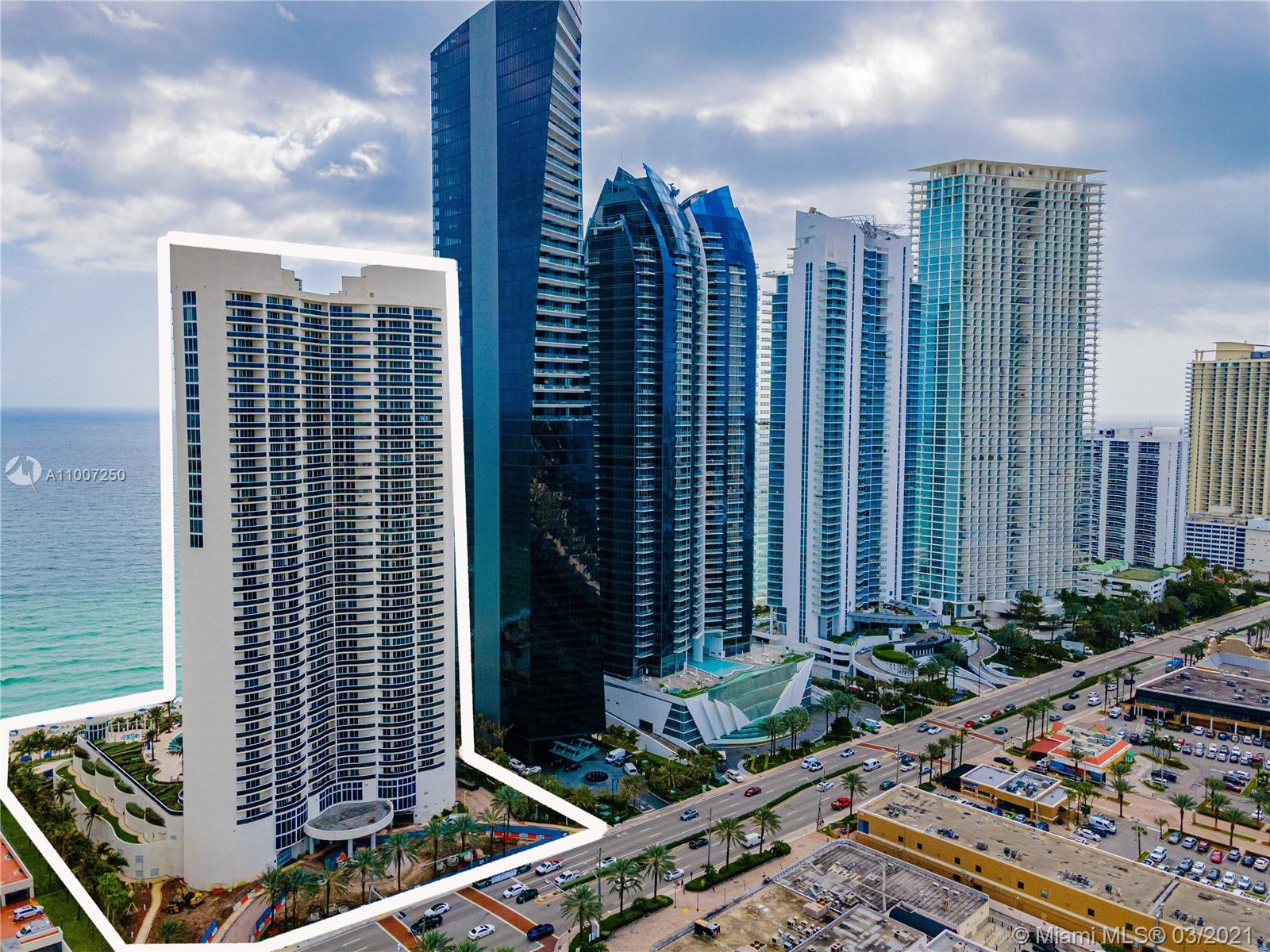 SUNNY ISLES QUEEN IN THE HEART OF SUNNY ISLES