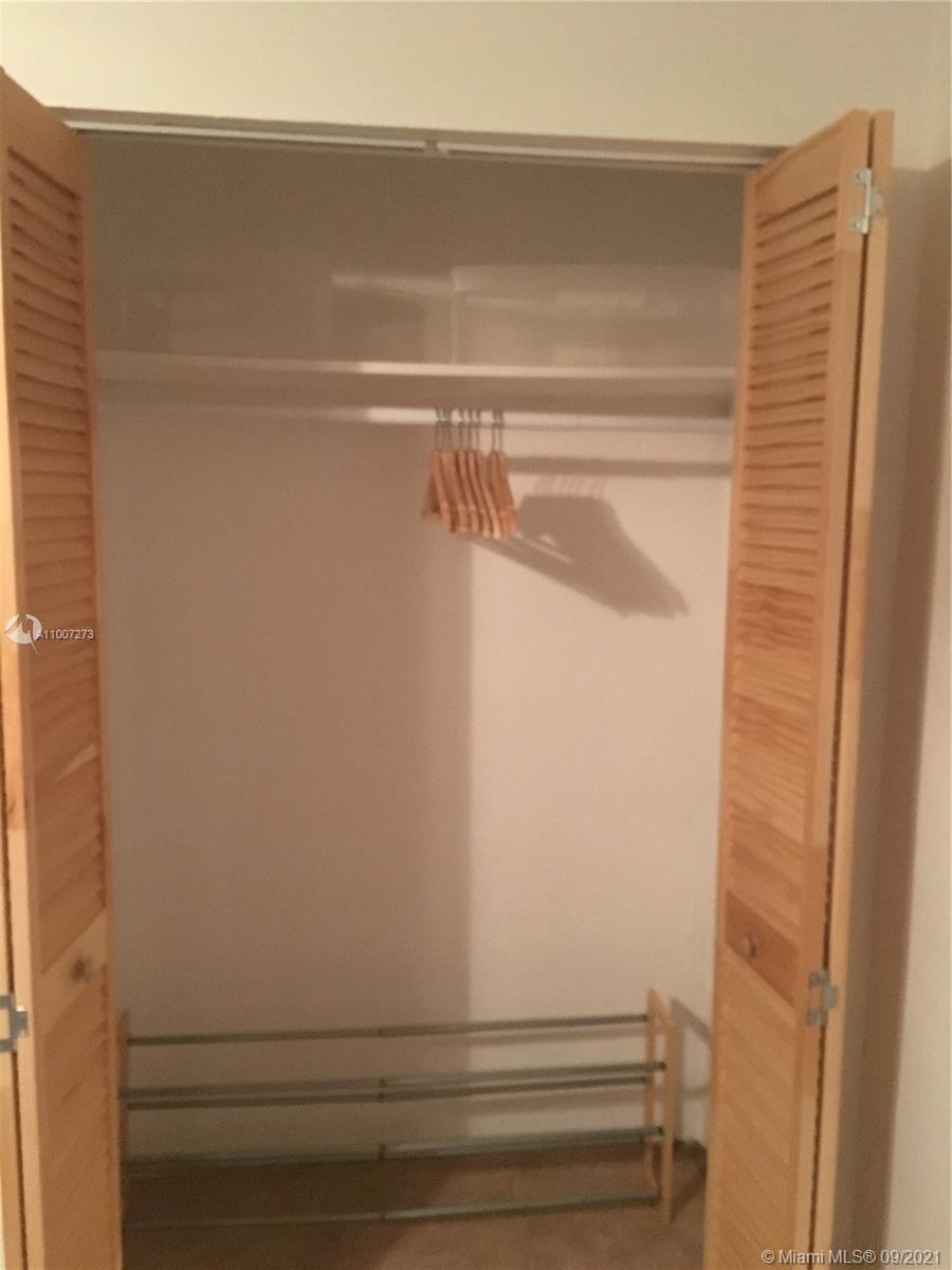 See details / 1924 sq. ft. $ 2021-03-03 0 Photo