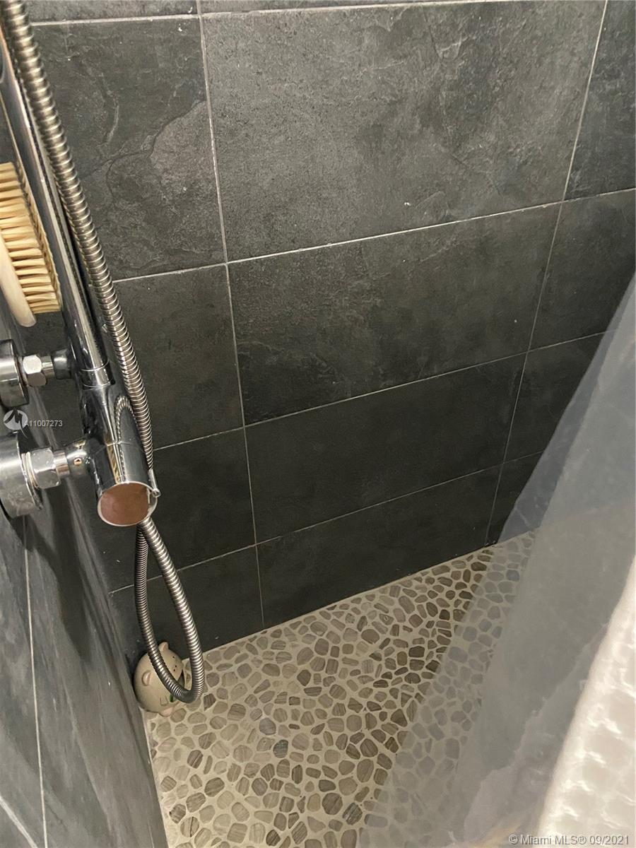See details / 1924 sq. ft. $ 2021-03-03 0 Photo