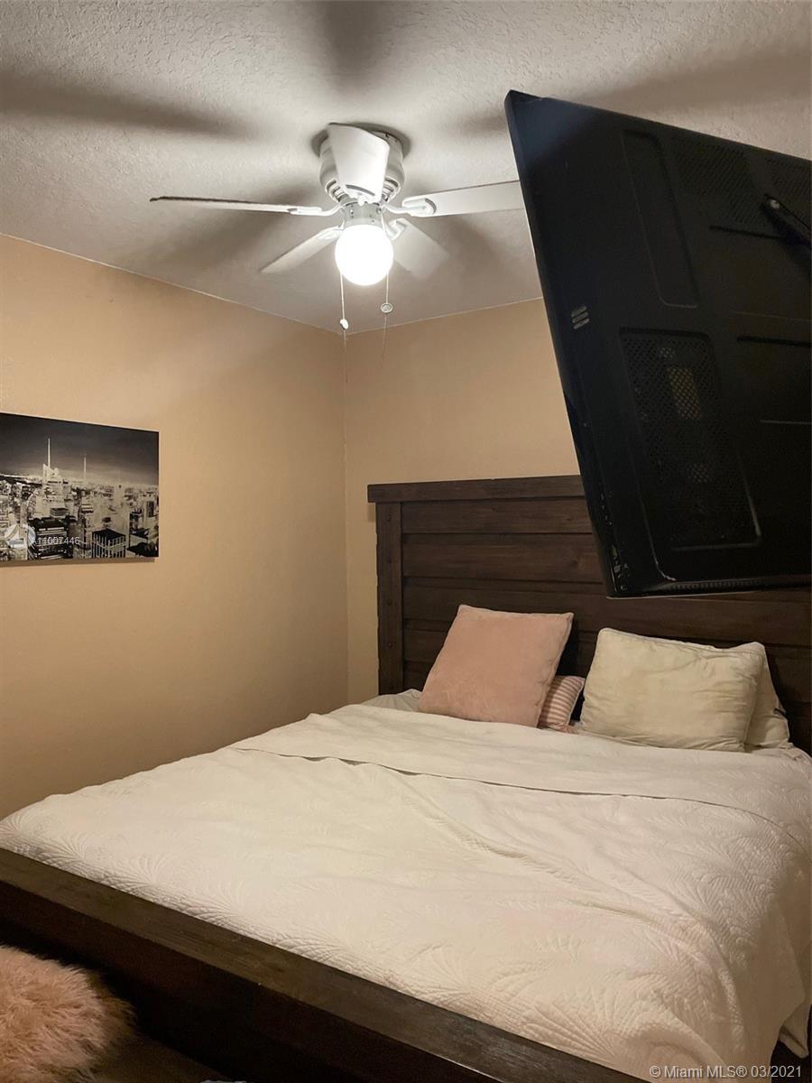 See details / 1871 sq. ft. $ 2021-03-03 0 Photo