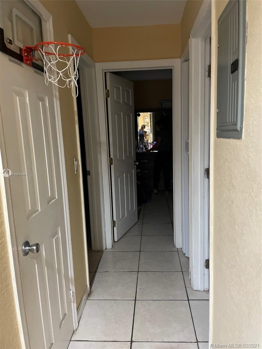 See details / 1871 sq. ft. $ 2021-03-03 0 Photo