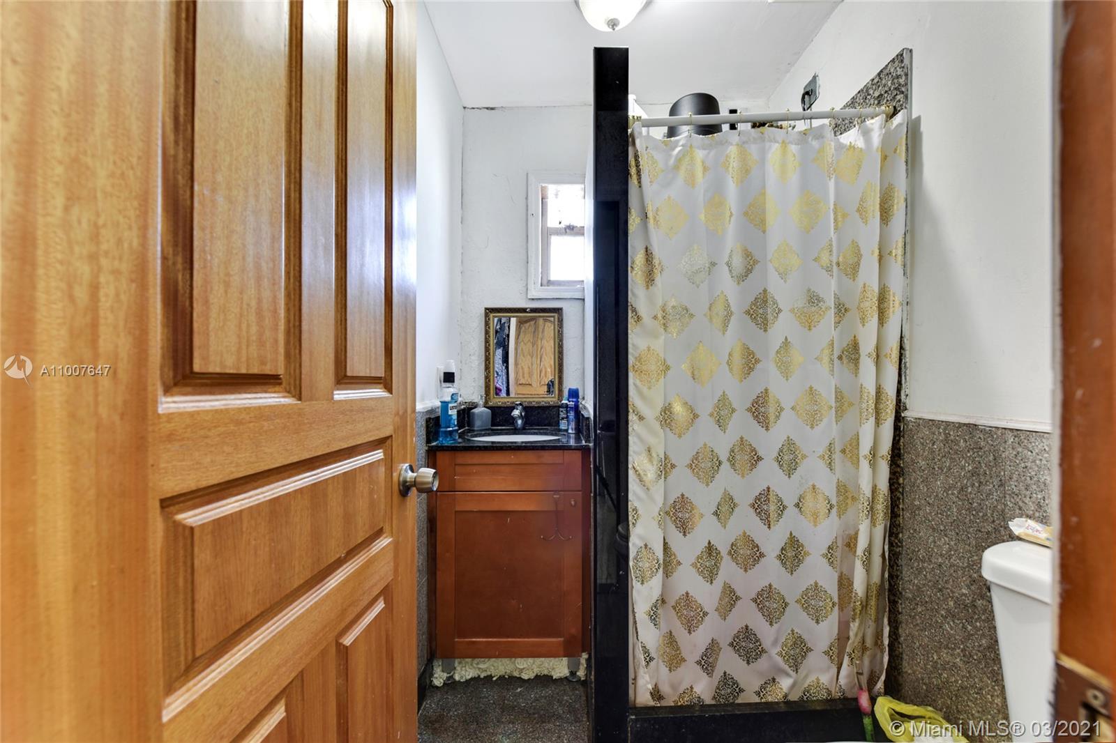 See details / 1244 sq. ft. $ 2021-03-03 0 Photo