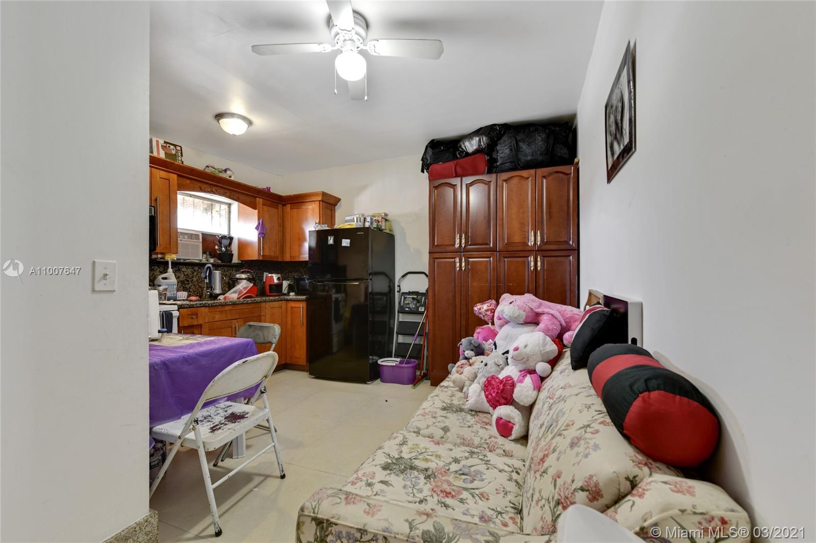 See details / 1244 sq. ft. $ 2021-03-03 0 Photo