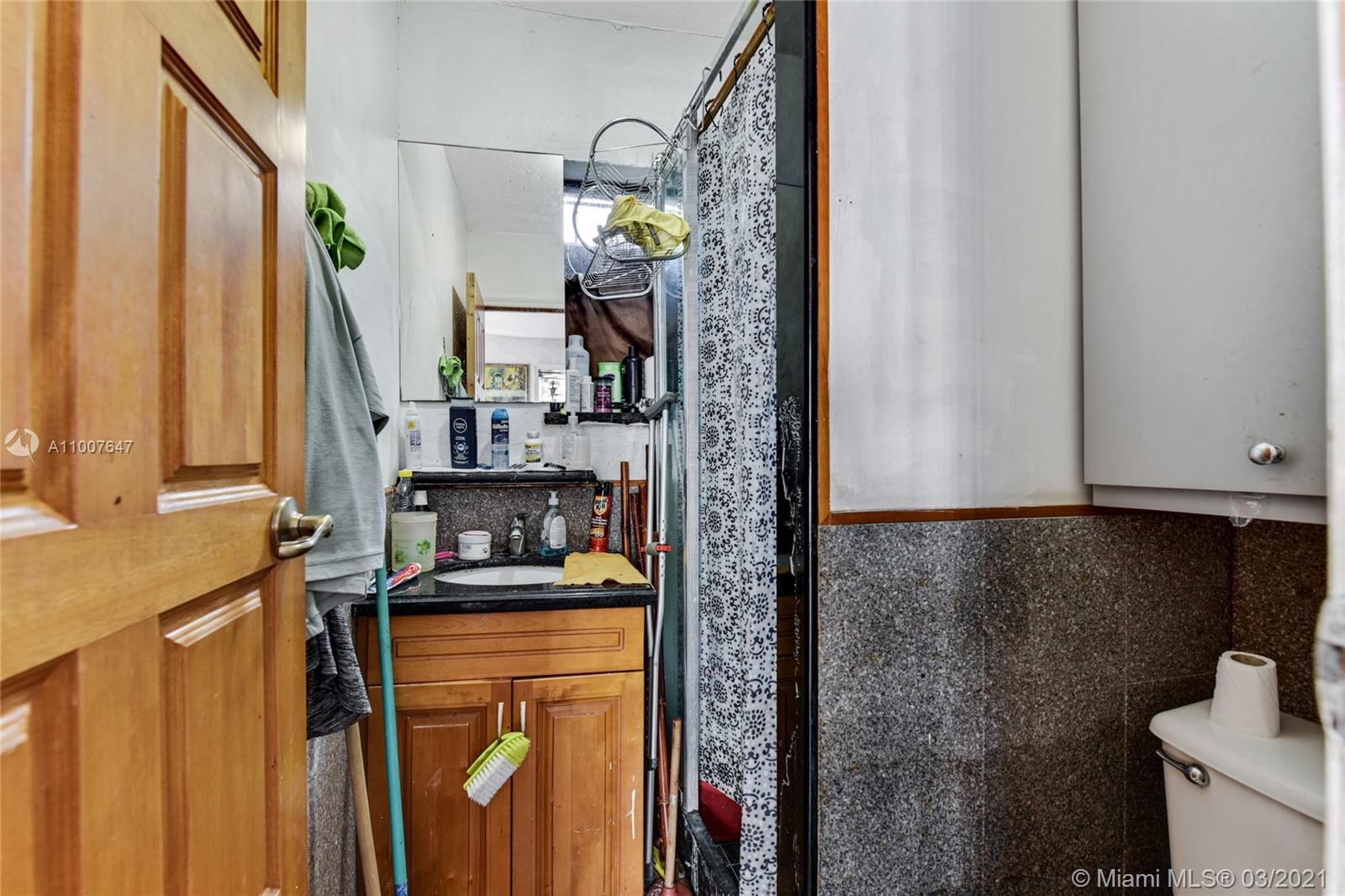 See details / 1244 sq. ft. $ 2021-03-03 0 Photo