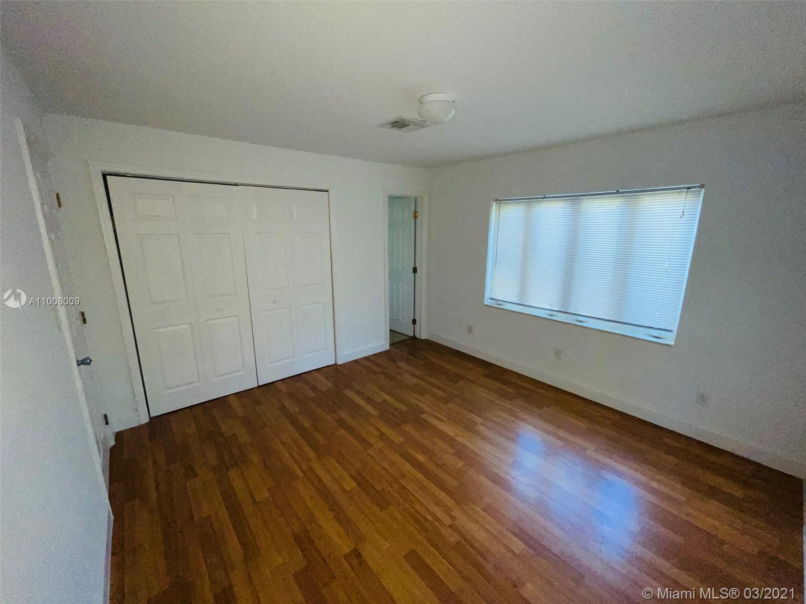 See details / 1704 sq. ft. $ 2021-03-04 0 Photo