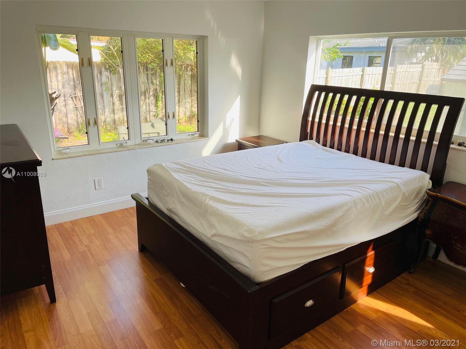 See details / 1704 sq. ft. $ 2021-03-04 0 Photo