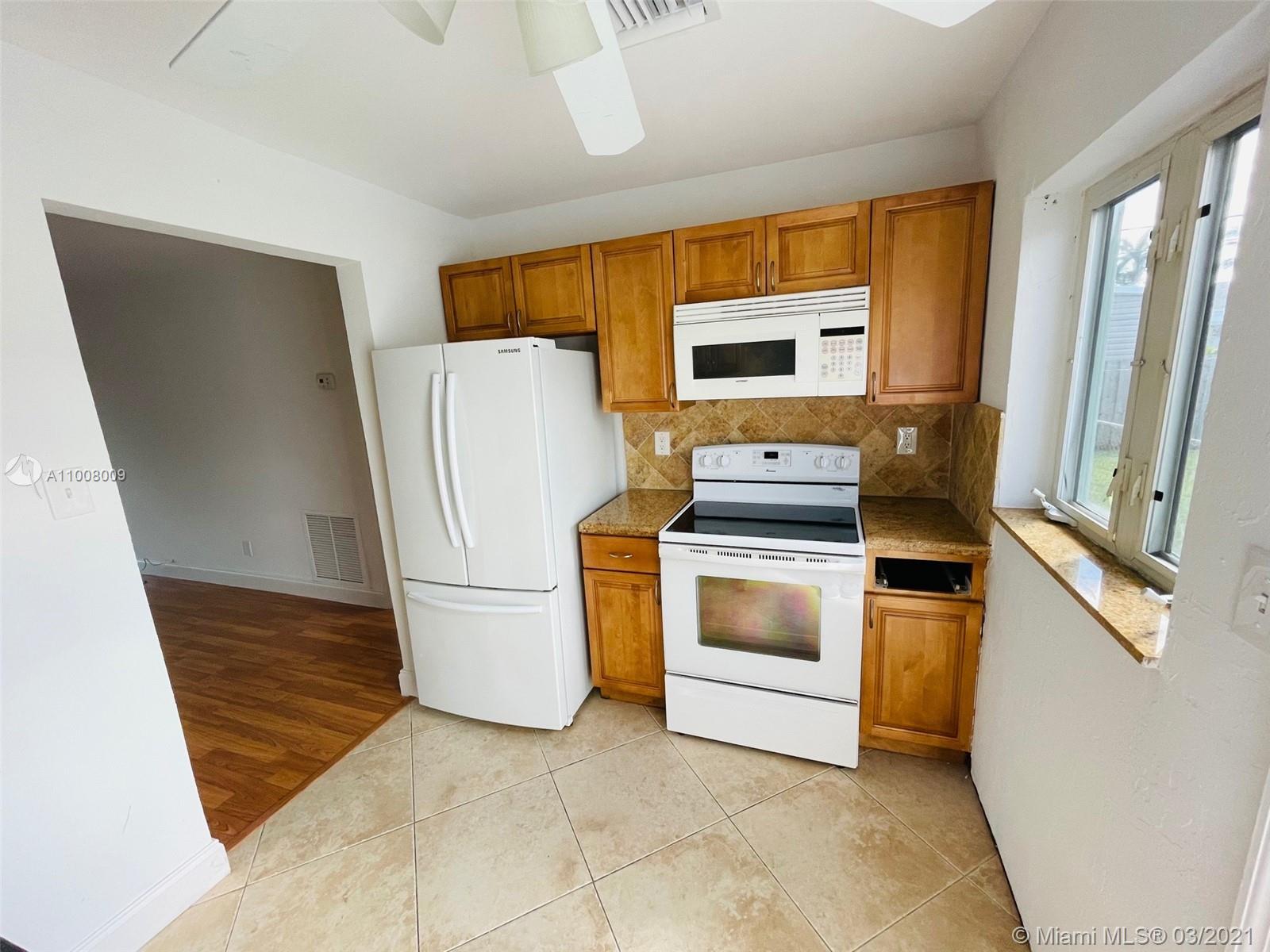 See details / 1704 sq. ft. $ 2021-03-04 0 Photo