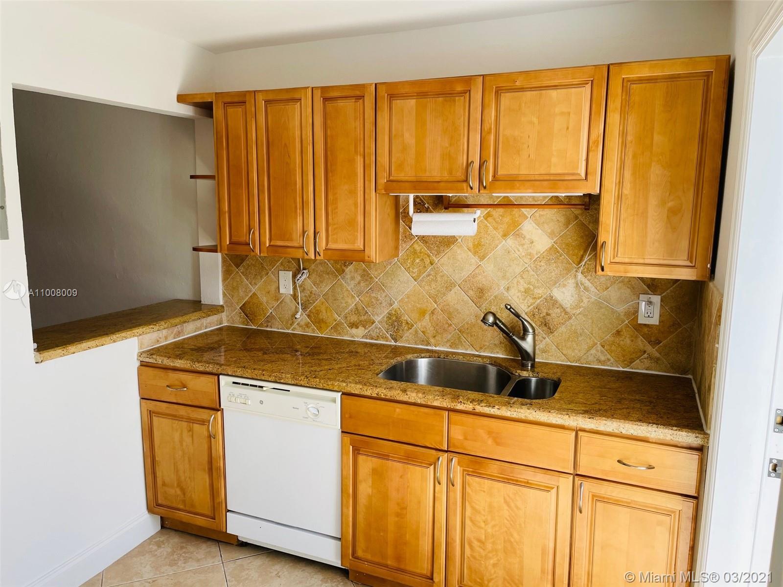 See details / 1704 sq. ft. $ 2021-03-04 0 Photo